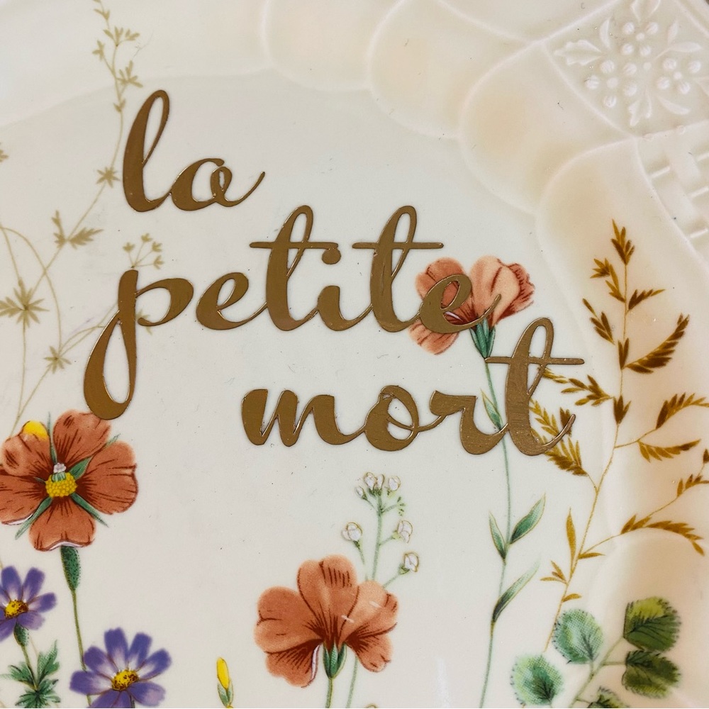 La Petite Mort “little death” upcycled vintage dinner plate